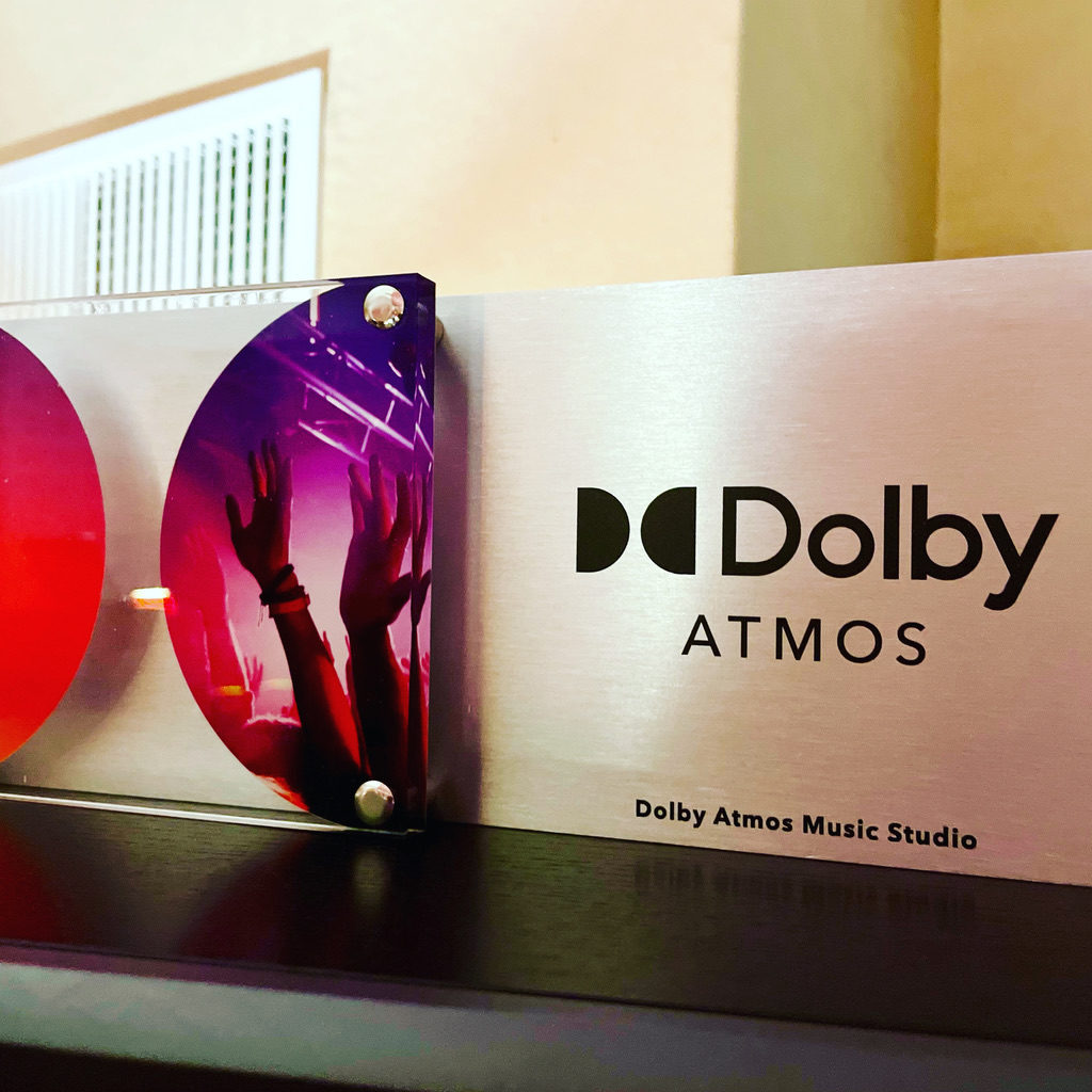 Dolby Plaque